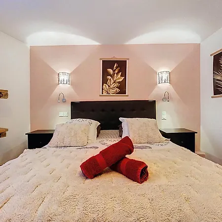 Hyper Centre . Terrasse Vue Mont Blanc . Parking Apartment Chamonix