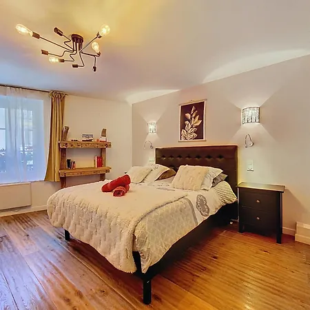 Hyper Centre . Terrasse Vue Mont Blanc . Parking דירה