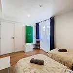 Hyper Centre . Terrasse Vue Mont Blanc . Parking Apartment *