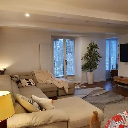 Hyper Centre . Terrasse Vue Mont Blanc . Parking Apartment *