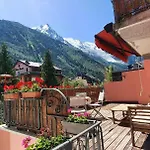 Hyper Centre . Terrasse Vue Mont Blanc . Parking